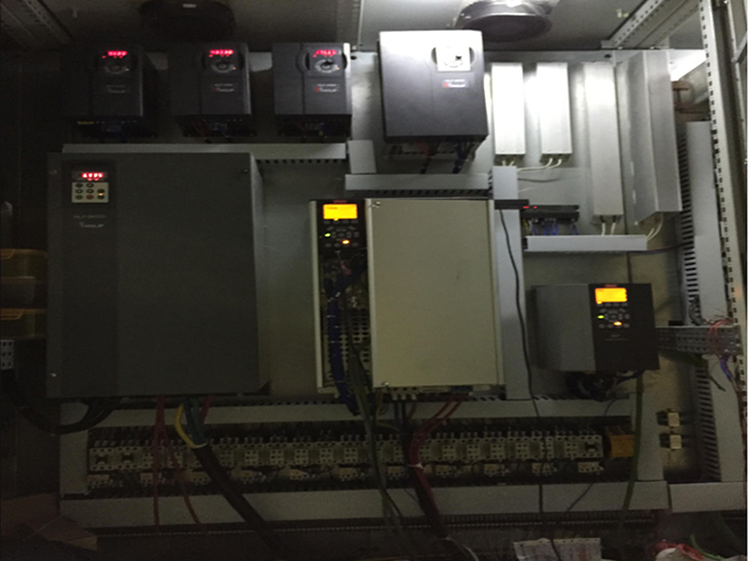 丹佛斯 5 FC302+MCO305  鋼板下料生產(chǎn)線的定長(zhǎng)切割應(yīng)用 丹佛斯 5 FC302+MCO305  鋼板下料生產(chǎn)線的定長(zhǎng)切割應(yīng)用